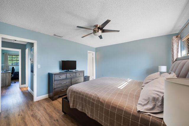 2124 NE 9th Avenue, Wilton Manors, FL 33305