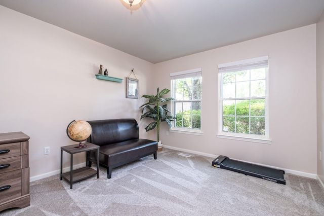 19573 Tanglewood Circle, Clinton Twp, MI 48038