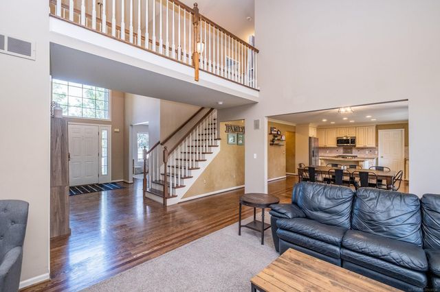 19573 Tanglewood Circle, Clinton Twp, MI 48038