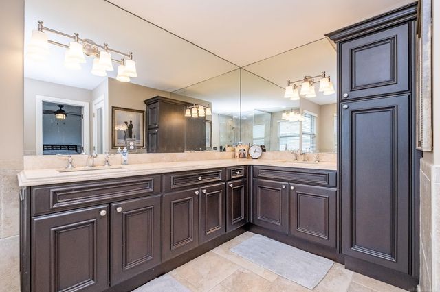19573 Tanglewood Circle, Clinton Twp, MI 48038