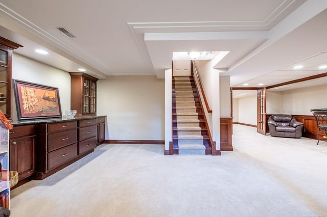 19573 Tanglewood Circle, Clinton Twp, MI 48038
