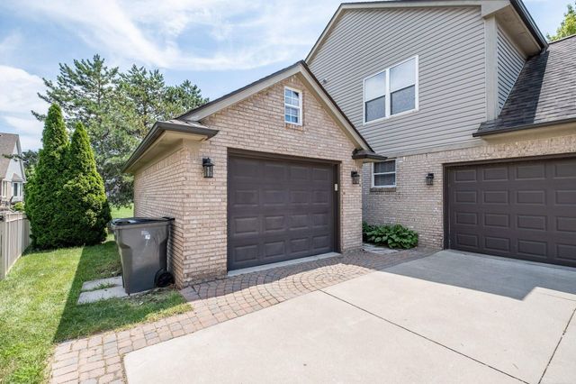19573 Tanglewood Circle, Clinton Twp, MI 48038