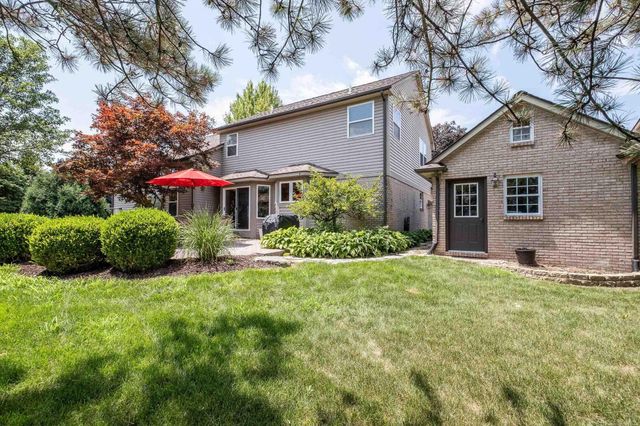 19573 Tanglewood Circle, Clinton Twp, MI 48038