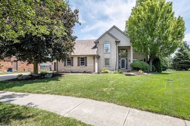 19573 Tanglewood Circle, Clinton Twp, MI 48038