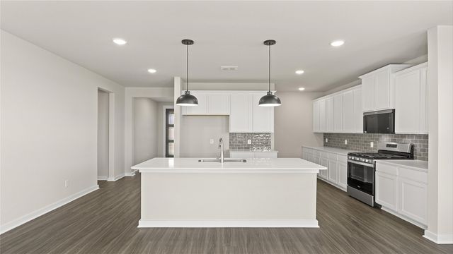 6908 Lincoln Pin Way, Crowley, TX 76036