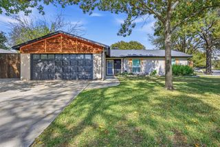 511 Atkerson Lane, Euless, TX 76040