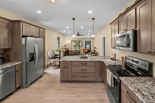 914 Ruskin Avenue, Edwardsville, IL 62025