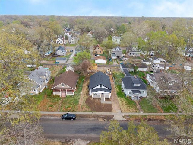 914 Ruskin Avenue, Edwardsville, IL 62025