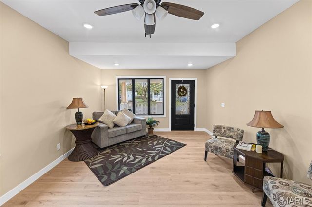 914 Ruskin Avenue, Edwardsville, IL 62025