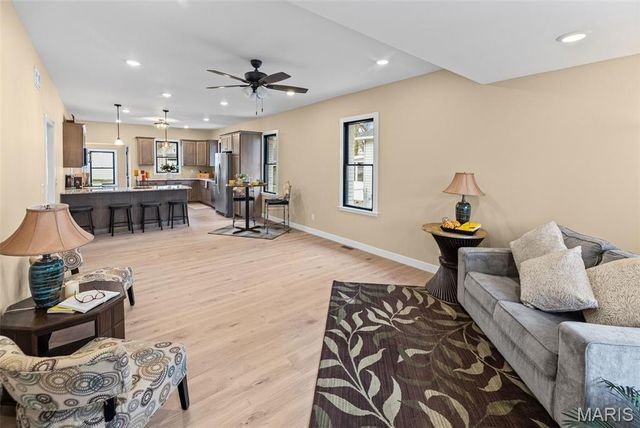 914 Ruskin Avenue, Edwardsville, IL 62025