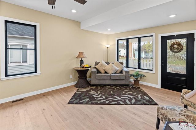 914 Ruskin Avenue, Edwardsville, IL 62025