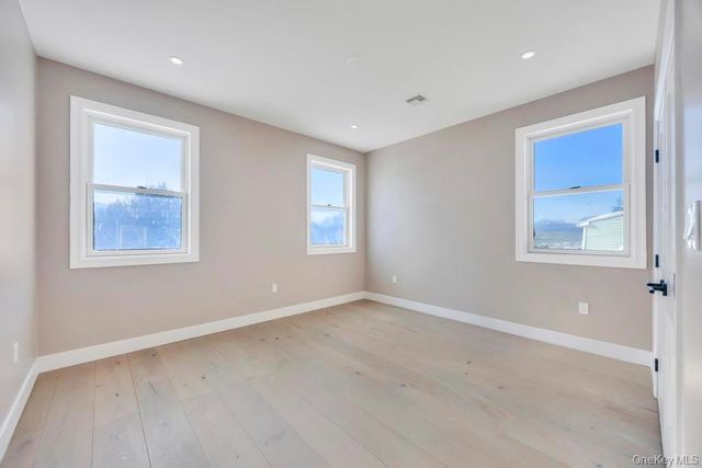 62 Haven Lane, Levittown, NY 11756