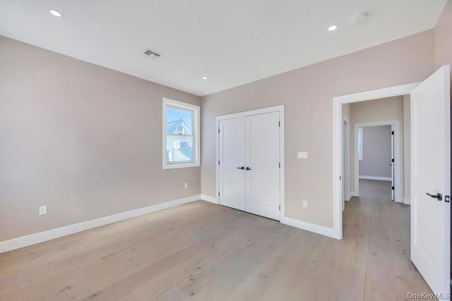 62 Haven Lane, Levittown, NY 11756