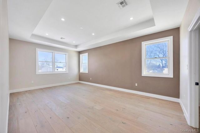 62 Haven Lane, Levittown, NY 11756