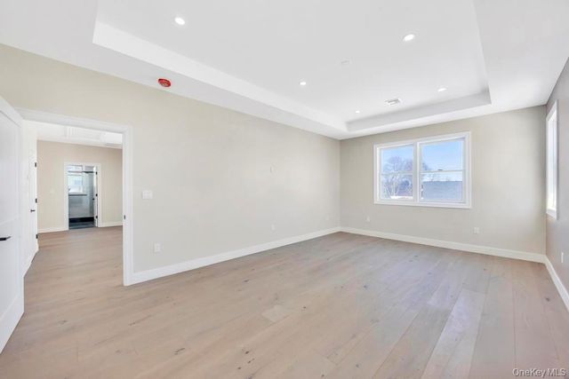 62 Haven Lane, Levittown, NY 11756