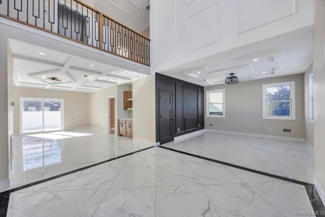 62 Haven Lane, Levittown, NY 11756