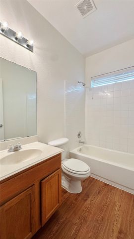 2260 Stonebrook Lane, Mesquite, TX 75181