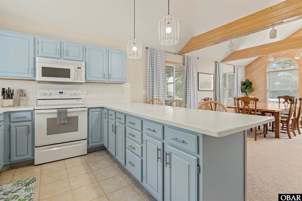 Image 4 of property listing at 1039 Miller Court Lot 526, Corolla, NC 27927