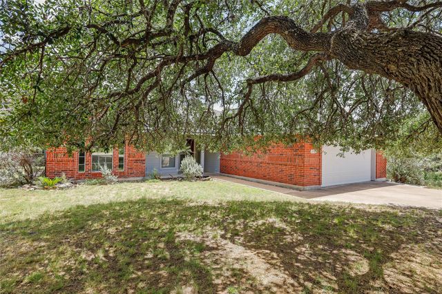 21715 Ticonderoga Ave, Lago Vista, TX 78645