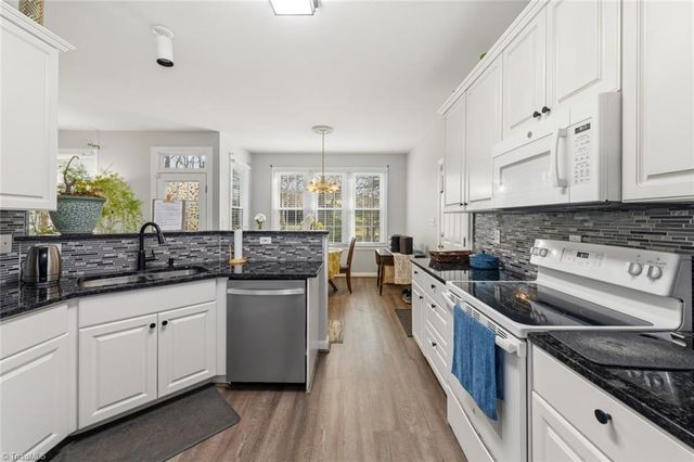 400 Doral Court, Mebane, NC 27302