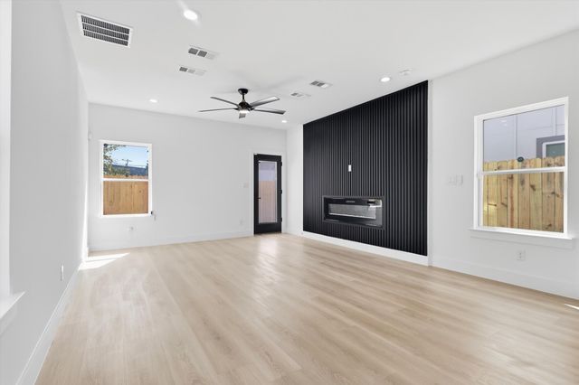 2534 Lowery Street, Dallas, TX 75215