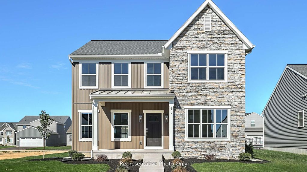 2428 HAWTHORNE DR, Harrisburg, PA 17110
