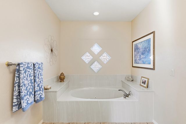 7304 Stag Horn Drive NW, Albuquerque, NM 87120