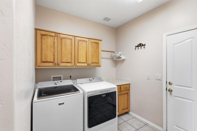 7304 Stag Horn Drive NW, Albuquerque, NM 87120