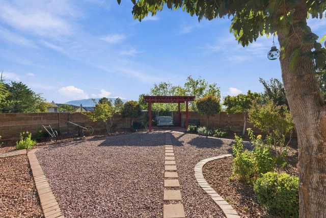 7304 Stag Horn Drive NW, Albuquerque, NM 87120