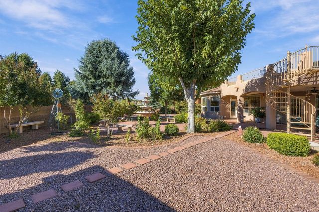 7304 Stag Horn Drive NW, Albuquerque, NM 87120