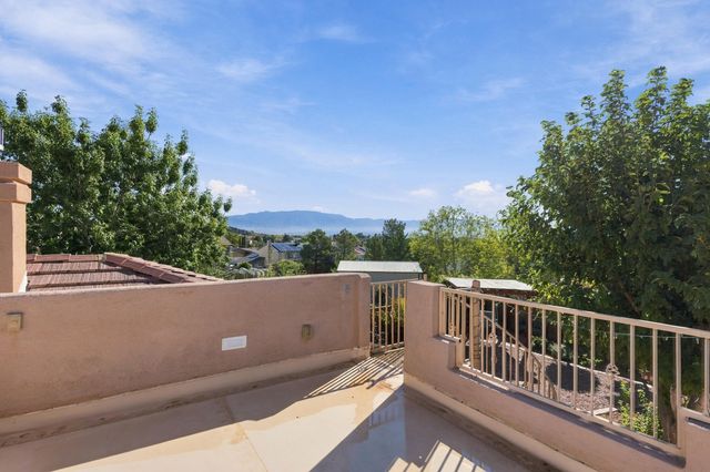 7304 Stag Horn Drive NW, Albuquerque, NM 87120