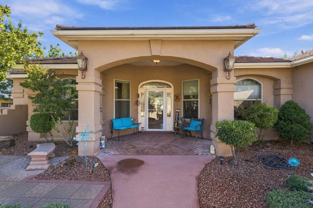 7304 Stag Horn Drive NW, Albuquerque, NM 87120