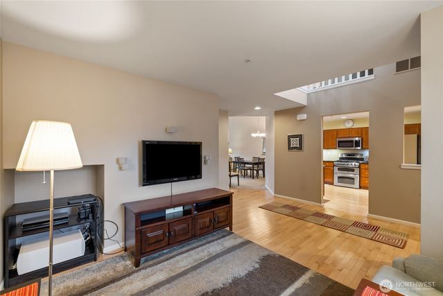 906 72nd Street SE, Auburn, WA 98092