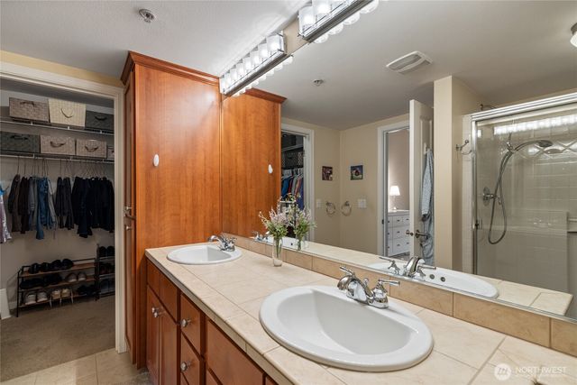 906 72nd Street SE, Auburn, WA 98092