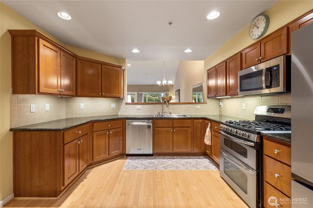 906 72nd Street SE, Auburn, WA 98092