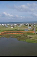 3907 Mitote Dr, Galveston, TX 77554