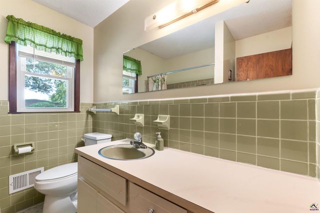102 West Point Court, Warner Robins, GA 31088