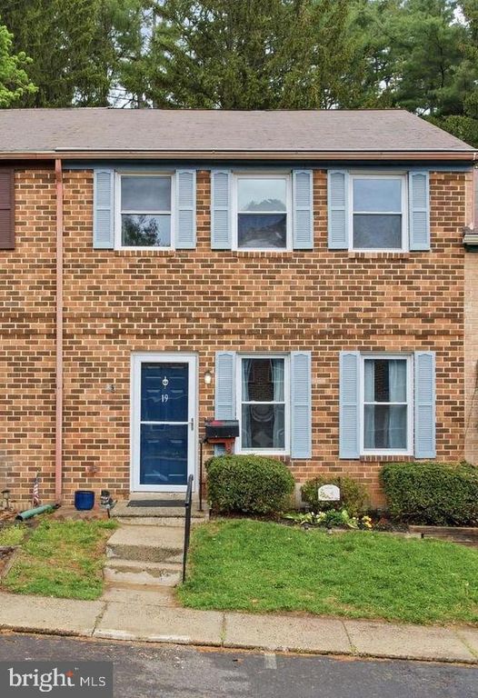 19 CONSTITUTION AVE, Doylestown, PA 18901