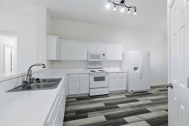 433 Windmill Drive, Lavon, TX 75166