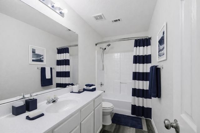 433 Windmill Drive, Lavon, TX 75166