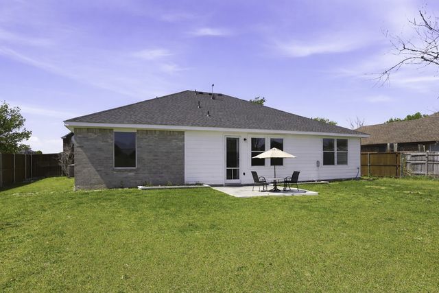 433 Windmill Drive, Lavon, TX 75166