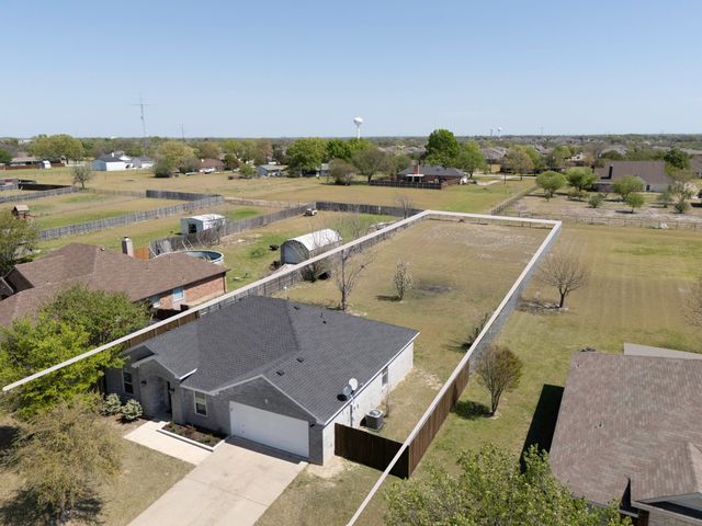 433 Windmill Drive, Lavon, TX 75166