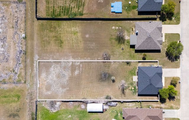 433 Windmill Drive, Lavon, TX 75166