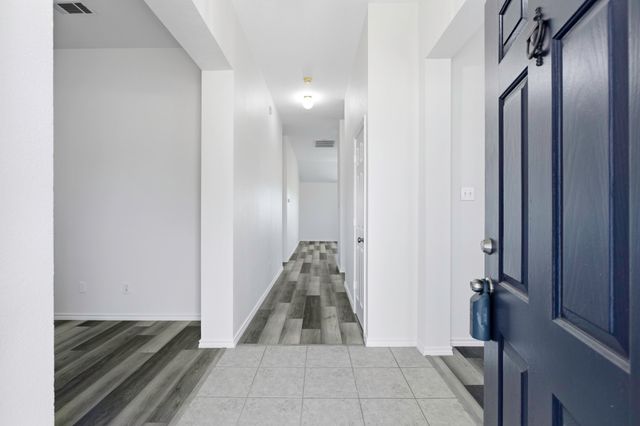 433 Windmill Drive, Lavon, TX 75166