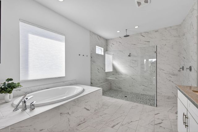 9221 Crestview Circle, Palm Beach Gardens, FL 33412