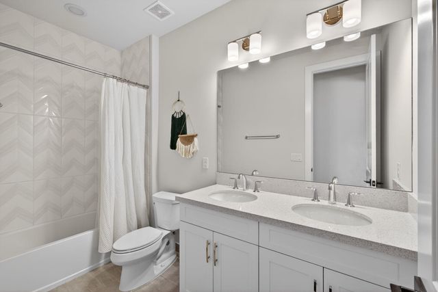 9221 Crestview Circle, Palm Beach Gardens, FL 33412