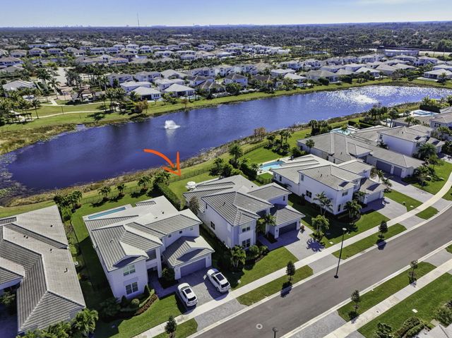 9221 Crestview Circle, Palm Beach Gardens, FL 33412