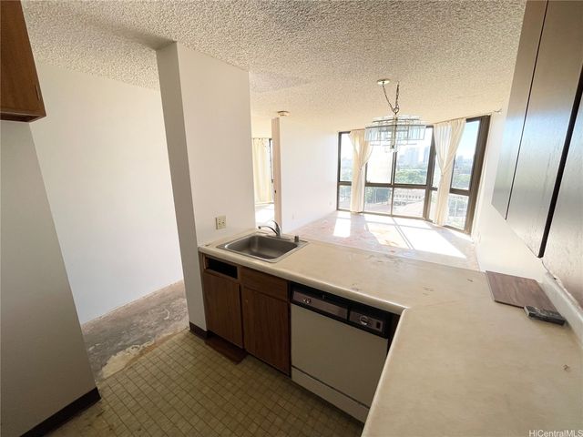 2040 Nuuanu Avenue 805, Honolulu, HI 96817