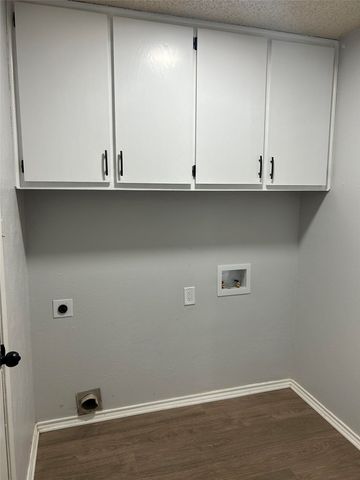 917 Bucknell Drive, Arlington, TX 76012
