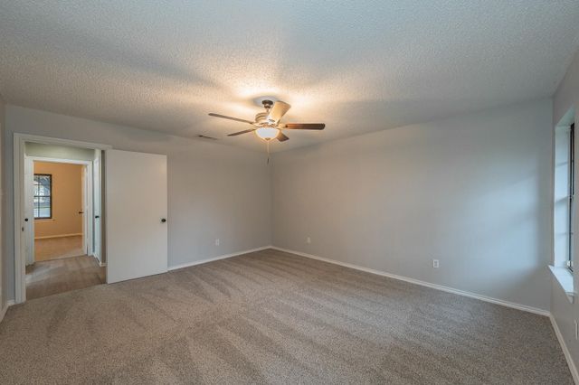 917 Bucknell Drive, Arlington, TX 76012